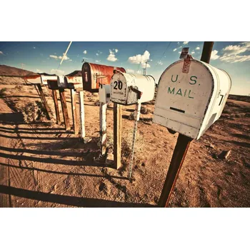 Fototapeta DIMEX | Vliesová fototapeta Staré poštovní schránky MS-5-3045 | 375 x 250 cm | modrá, červená, bílá, hnědá + Vliesová fototapeta na stěnu DIMEX Staré poštovní schránky MS53045 v rozměru 375 x 250 cm + lepidlo zdarma