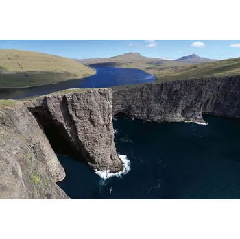 Fototapeta DIMEX | Vliesová fototapeta Jezero na útesu MS-5-1694 | 375 x 250 cm| zelená, modrá, šedá + Vliesová fototapeta na stěnu DIMEX Jezero na útesu MS51694 v rozměru 375 x 250 cm + lepidlo zdarma