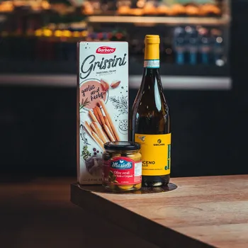 Dárkový potravinový koš DÁRKOVÁ BEDNA - S