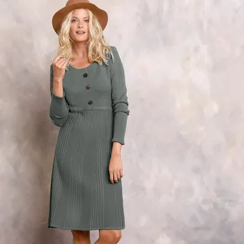 Dámské šaty Rozšířené úpletové šaty s knoflíky bronzová 38/40