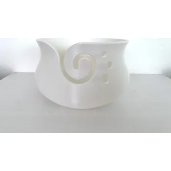 Miska na klubíčko bílá