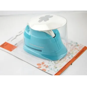 Děrovačka Děrovačka na pěnovku a papír 25 mm - Kytka III