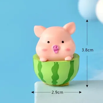 Roztomilá figurka s motivem prasátka - vodní meloun