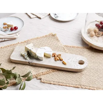 Stojan na dort světle hnědý mangové dřevo 41 x 12 x 2 cm dekorativní stylový vyřezávaný podnos na zákusky Beliani