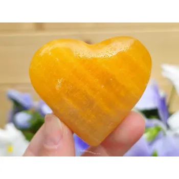 Přírodní kámen Oranžový kalcit srdce z Pákistánu (98g)