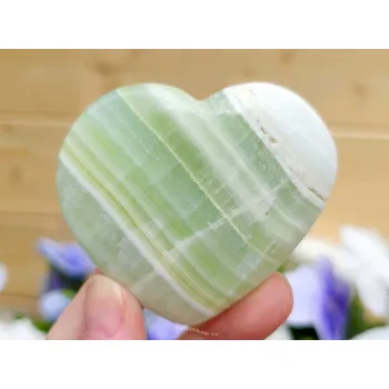 Přírodní kámen Srdce hladké kalcit pistáciový 109g