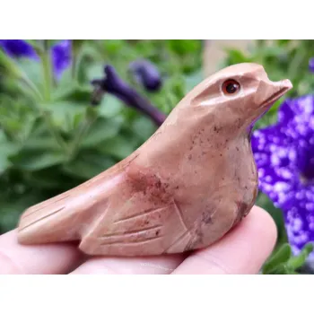 Přírodní kámen Ptáček z kamene mramor 46g