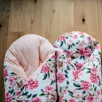 Zavinovačka Lily is sailing Péřová zavinovačka - Pivoňka meruňková bavlna Velikost: 80 x 80 cm, Varianta: povlak zavazování páskem
