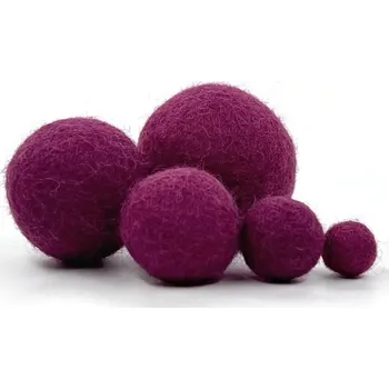 MMboutique Plstěná kulička vel.M 075-Plum