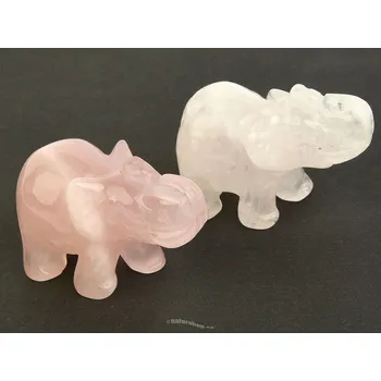 Přírodní kámen Slon se zvednutým chobotem z růženínu cca 48mm