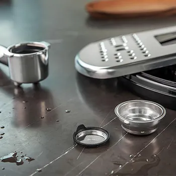 sítko a páka kávovar De'Longhi Scultura ECZ 351.W
