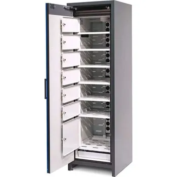 Bezpečnostní nabíjecí skříň pro lithium-iontové baterie, model BATTERY CHARGE LOCKER, 7 schránek, dveře modré, rozměry 599 x 615 x 1953 mm
