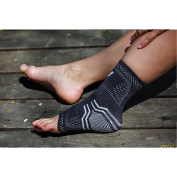 Wooline Elastická bandáž na kotník se vzorem, gelová výztuž, černá Velikost: M