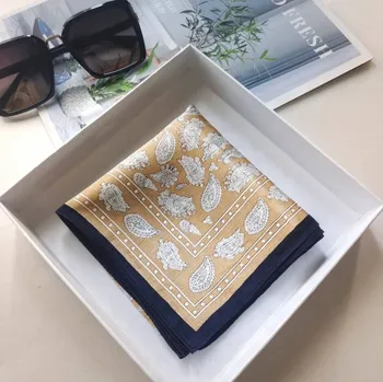 Šátek Hedvábný šátek zlatý s ornamenty 53x53 cm v dárkovém balení, WHITE ORCHID