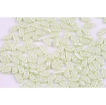 Korálek Halfmoon č.59 (8x4mm)