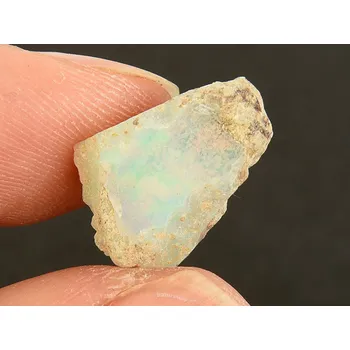 Přírodní kámen Etiopský opál s horninou 1,1g