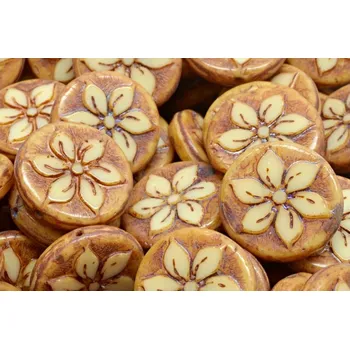 Korálek Ploškovaná kytička 18x18 mm č. 14