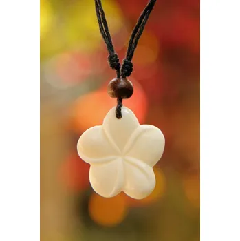 Přívěsek Kostěný přívěsek "Květ"