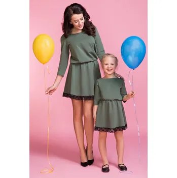 Dívčí šaty Značkové dětské šaty s ozdobnou krajkou MMD1 - 74/80 Barva: Zelená, Velikost: 80