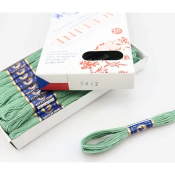 Příze Niťárna Vyšívací příze Mouline 6842 - mechově zelená