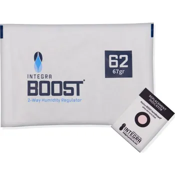Pohlcovač vlhkosti Integra Boost 67 g, 62% vlhkost, BOX 100 ks (Rozlučte se s přesušenou úrodou či plísní. Zapomeňte na obavy z vlhké sušárny a poznejte dokonale vyváženou vlhkost díky Integra Boost. Vaše bylinky si nezaslouží nic jiného! Bezpečné, bez soli a 100% netoxické