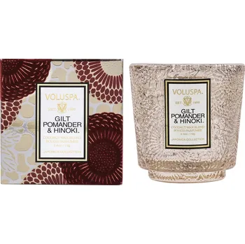 Svíčka Voluspa – Vonná svíčka ve skle Gilt Pomander & Hinoki, Votivní v Krabičce