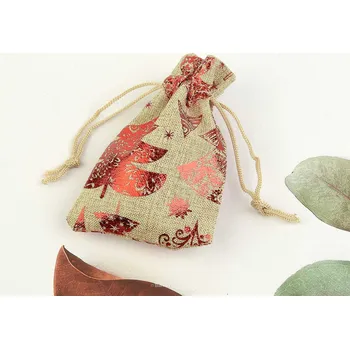 Dárková krabička Vánoční dárkový sáček přírodní se červeným potiskem 10 x 7cm