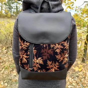 turistický batoh Pavlína Lepší Batoh Merlin hnědé kapradí