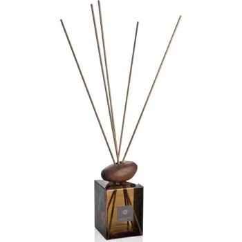 Aroma difuzér Locherber Milano Difuzér s tyčinkami a dřevěným víčkem ve tvaru oblázku s vůní MALABAR PEPPER - 5000 ml LH440065