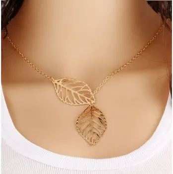 Řetízek Náhrdelník Amanda s lístky zlatý NJ004