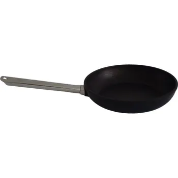 Pánev Naše pánev ø20 cm s profi rukojetí ze&nbsp; série&nbsp;GIGANT Newline&nbsp;. &nbsp;Vlastnosti produktu:&nbsp; ideální pro 1-2 smažená vejce 5cm výška · Obsah 1,2 litru · Základna 14,5 cm Hmotnost 0,9 kg&nbsp; pro keramické, elektrické a plynové sporáky se standardní rukojetí, vhodné