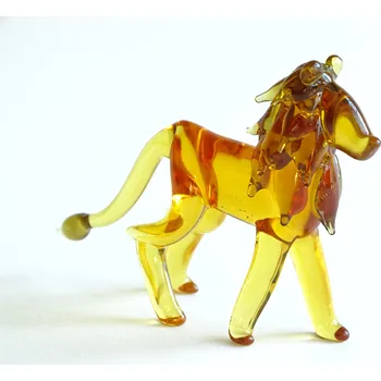 Lev - znamení zvěrokruhu ze skla