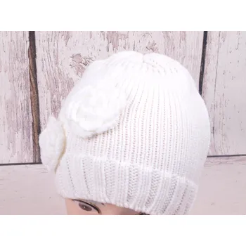 Čepice OSTATNÍ Čepice zimní bílá s květy velikost čepic: 50-52cm (2-4 roky, RDX vel. 4)