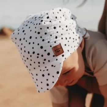 Šátek Mušelínový šátek s kšiltem / puntíky