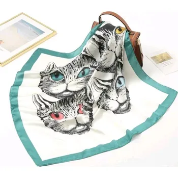 Šátek Krásnÿ šálek, hlavy koček