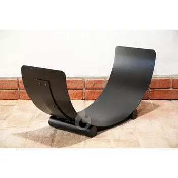 Braver Stojan na dřevo ke krbu U-Rampa Plus 80x40x30cm kolébka, zesílený, černý lak (Braver - Kovový obloukový zásobník české výroby na krbové dřevo ve tvaru kolíbky)