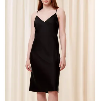 Dámská noční košile Dámská noční košile Silky Sensuality NDW X - BLACK - černá 0004 - TRIUMPH BLACK 38