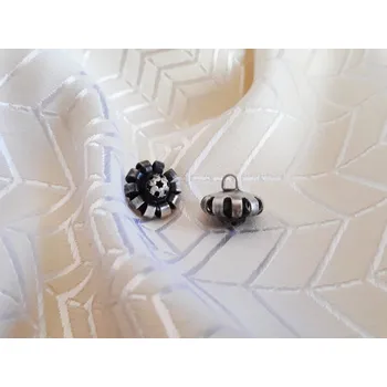 Knoflík LUCID spol. s r.o. Knoflík s filigránovou kuličkou PU:31920