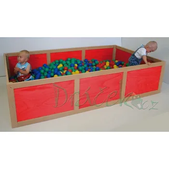 Dřevěný bazén obdélníkový červený