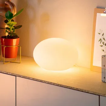 Lampička Philips Hue Flourish LED stolní lampa, RGBW - Délka kabelu 150 cm bílá 1 x 9,5 W LED - Doprava zdarma
