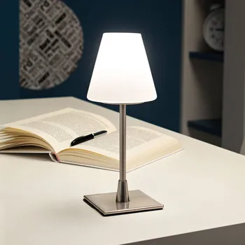 Lampička Fabas Luce Stolní lampa Lucy LED s dotykovým stmívačem, chrom saténový nikl, bílá 1 x 3 W LED - Doprava zdarma