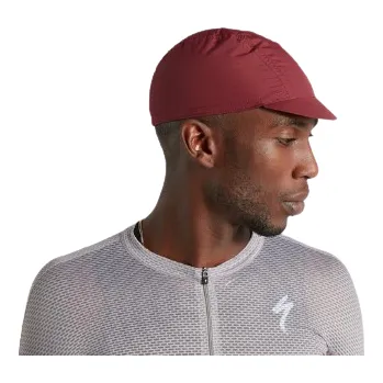 Čepice Cyklistická čepice pod přilbu Specialized Deflect™ UV Velikost: L vínová