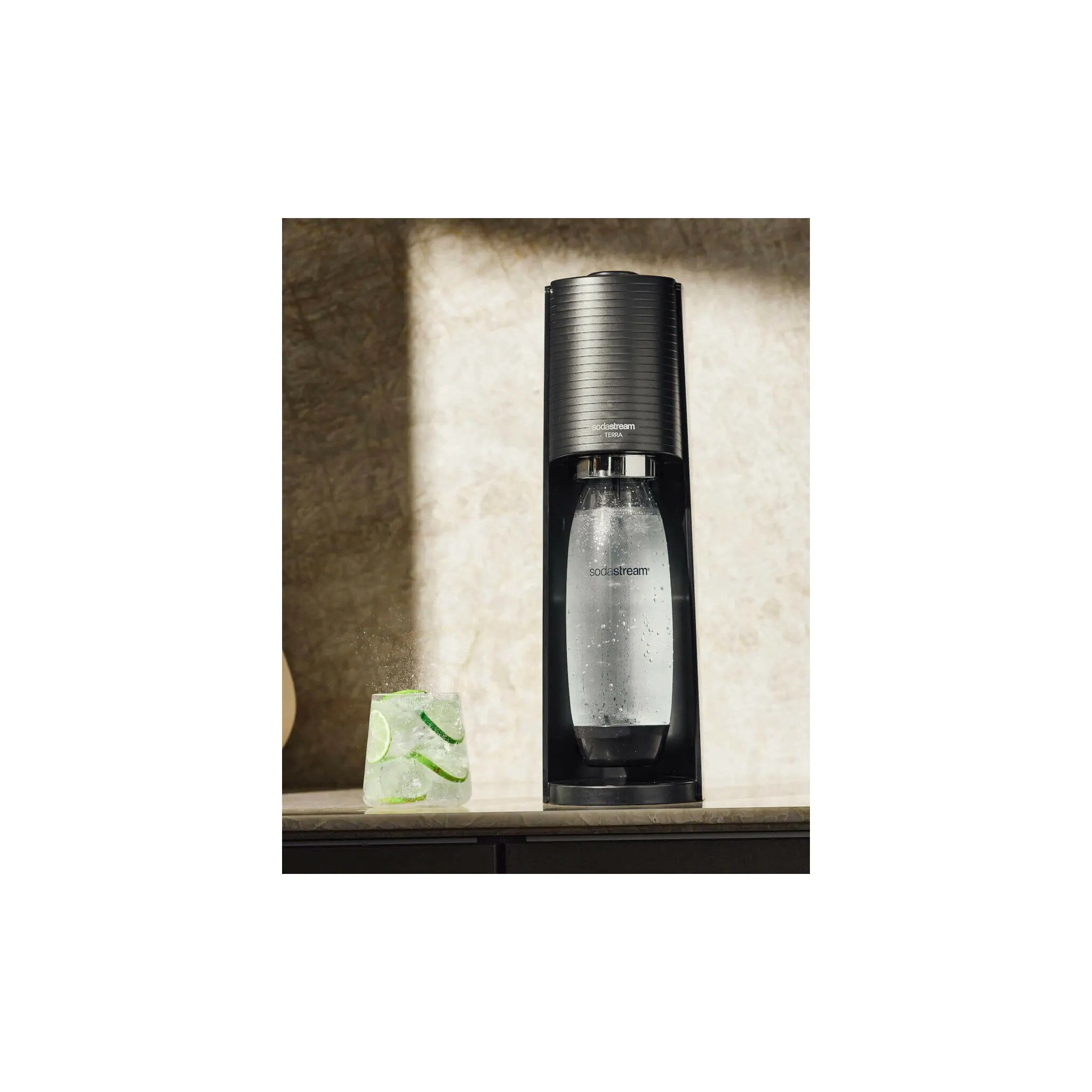 Fotografie 3 - Výrobník sody SodaStream Terra černý + 3 lahve