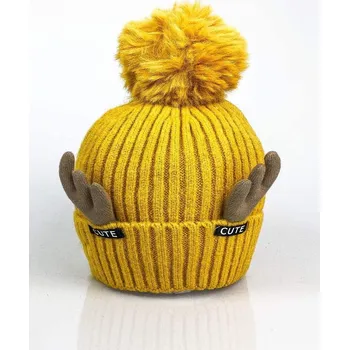 Čepice Dámská veselá čepice s bambulí sobík ve žluté barvě, VELIKOST UNI