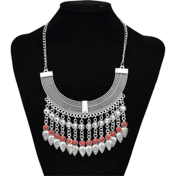 Náhrdelník Vintage Boho náhrdelník mohutný kov s tyrkysovými s rudými kameny