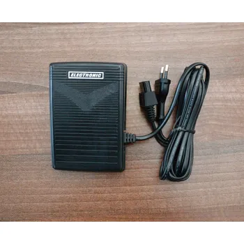 Příslušenství k šicímu stroji Pedál včetně kabelu Merrylock