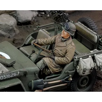 Plastikový model Royal Model 1/35 U.S. Jeep driver-WWII