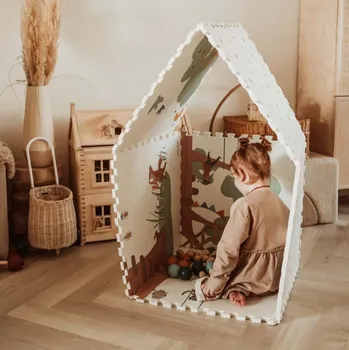 Hrací deka PLAY AND GO Tiloo EEVAA Podložka na hraní Treehouse