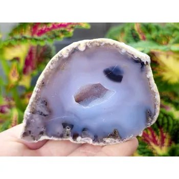 Přírodní kámen Achát šedý geoda s dutinkou 191g z Brazílie