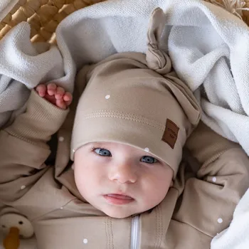 Kojenecké oblečení Jednovrstvá čepice s uzlíkem puntíkatá / béžová Velikost: 41